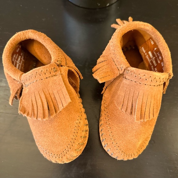 Minnetonka Riley Bootie - Picture 2 of 3